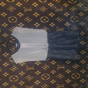 Mid length semi formal gown (L)